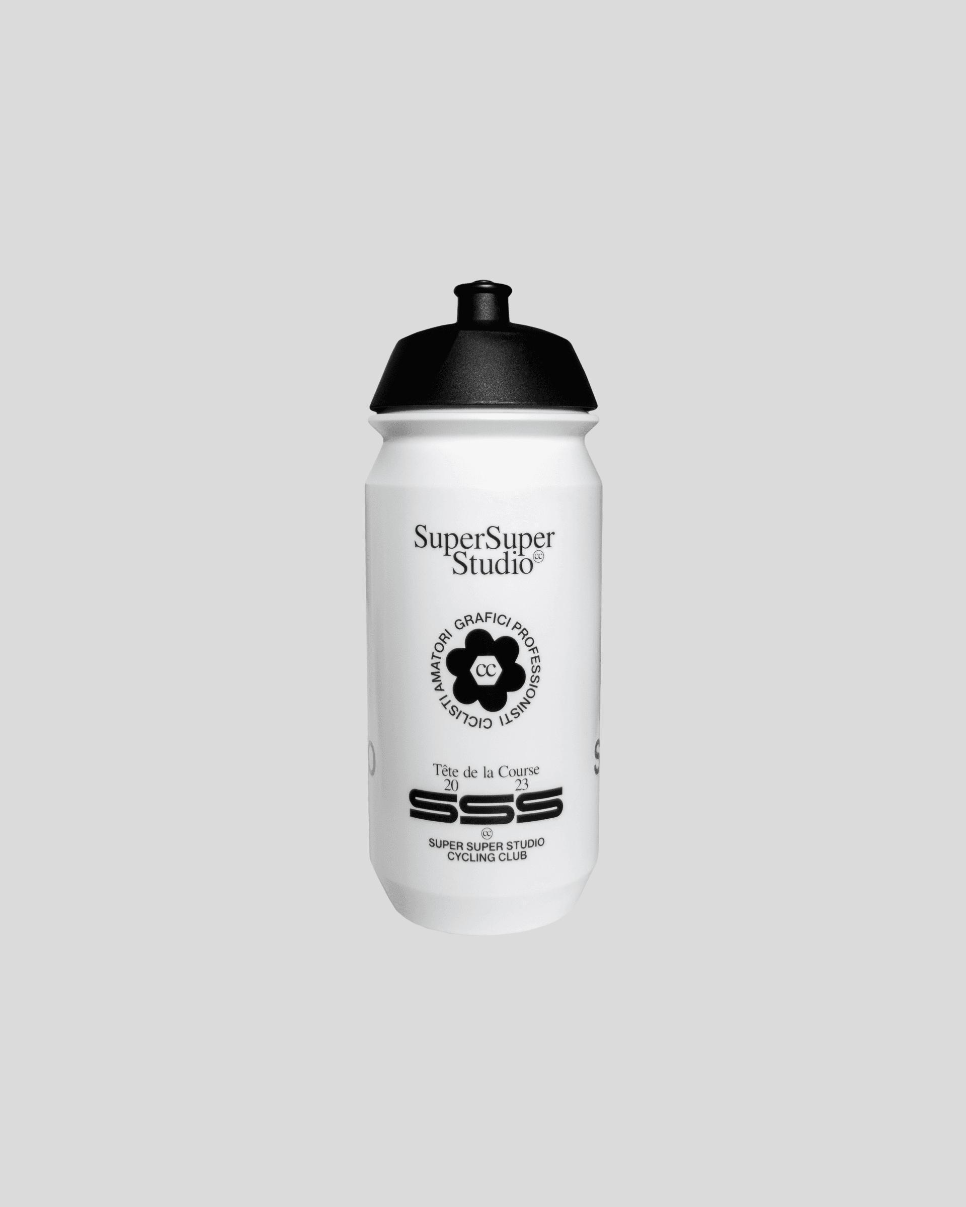 Biało czarny bidon z designem Super Super Studio Cycling Club